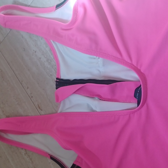 Stunning Tommy Hilfiger Perfectly Pink Zipper Front Bathing Suit - Picture 7 of 9